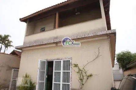 Casa com 7 Quartos à venda, 235m² no Maracanã, Praia Grande