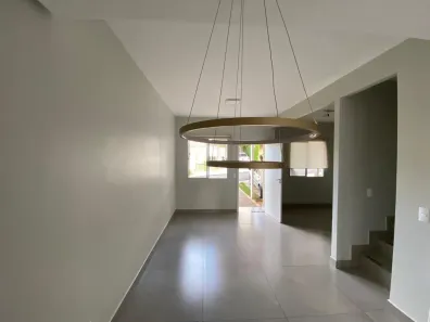 Casa de Condomínio com 3 Quartos à venda, 165m² no Tubalina, Uberlândia