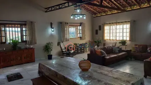 Fazenda/Sítio com 4 Quartos à venda, 1800m² no Votorantim, Ibiúna