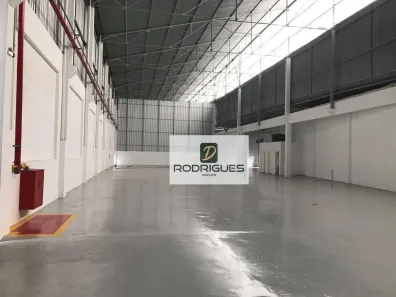 Galpão/Depósito/Armazém para alugar, 2300m² no Vila Nogueira, Diadema
