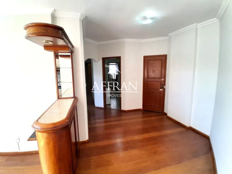 Apartamento com 3 quartos — Boa Viagem, Belo Horizonte