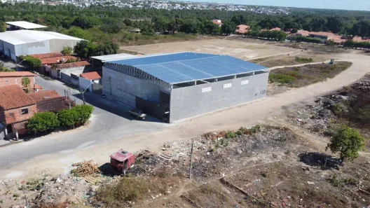 Galpão/Depósito/Armazém à venda, 744m² no Paupina, Fortaleza