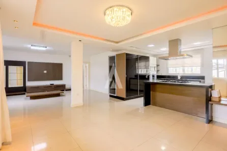 Casa com 3 Quartos à venda, 197m² no Guanabara, Joinville