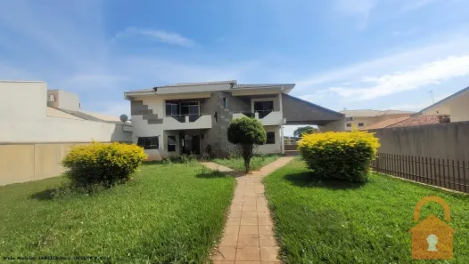 Sobrado com 4 Quartos à venda, 480m² no Centro, Campo Mourão