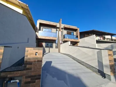 Sobrado com 2 Quartos à venda, 95m² no Madri, Palhoça