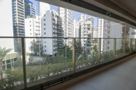 Apartamento com 3 Quartos à venda, 150m² no Moema, São Paulo
