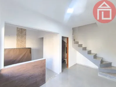 Casa com 2 Quartos para alugar, 65m² no Jardim São Miguel, Bragança Paulista