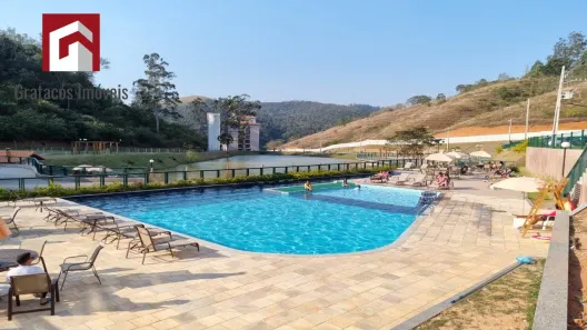 Apartamento com 2 Quartos à venda, 55m² no Itaipava, Petrópolis