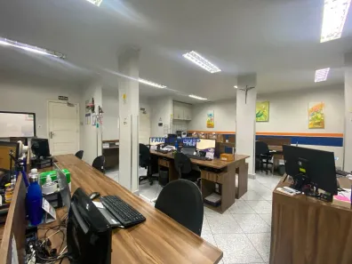 Sala Comercial para alugar, 500m² no Centro, São Vicente