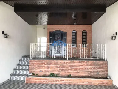 Sobrado com 4 Quartos à venda, 172m² no Jardim Leonor, Cotia