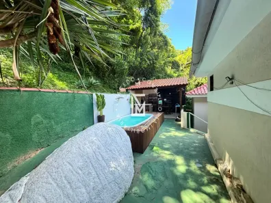 Casa de Condomínio com 3 Quartos à venda, 900m² no Campo Grande, Rio de Janeiro