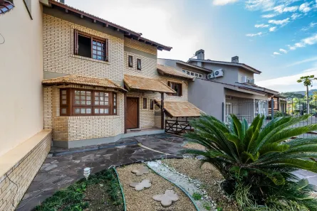 Casa com 4 Quartos à venda, 285m² no Ipanema, Porto Alegre