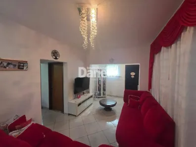 Sobrado com 3 Quartos à venda, 347m² no Vila São José, Taubaté