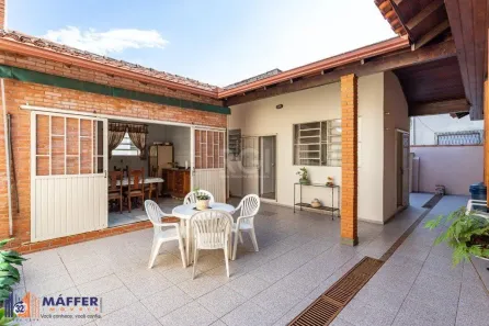 Casa com 5 Quartos à venda, 417m² no Vila São José, Porto Alegre