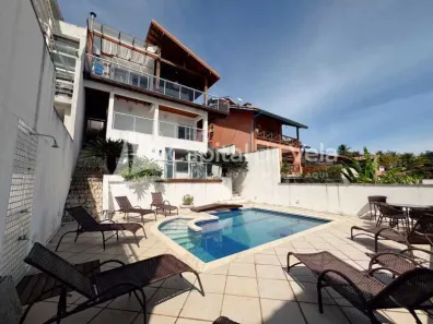 Sobrado com 4 Quartos à venda, 200m² no Itaguassú, Ilhabela