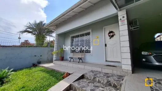 Casa com 2 Quartos à venda, 169m² no Capoeiras, Florianópolis