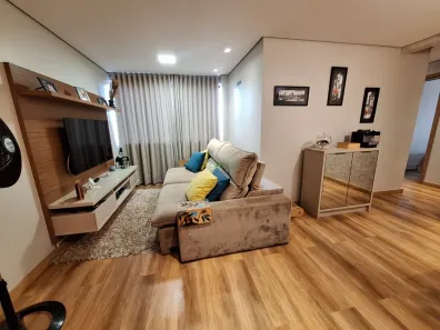 Apartamento com 3 Quartos à venda, 75m² no Cláudia, Londrina