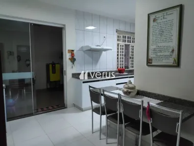 Apartamento com 4 Quartos para alugar, 388m² no Morada da Colina, Uberlândia