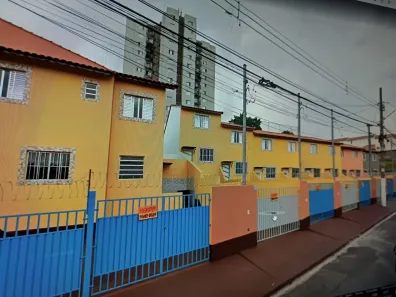 Casa com 2 Quartos à venda, 69m² no Vila Pirajussara, São Paulo