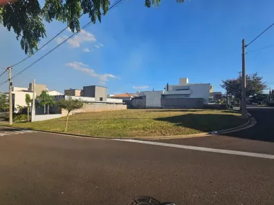 Lote/Terreno à venda, 267m² no Residencial Village Damha II, Araraquara