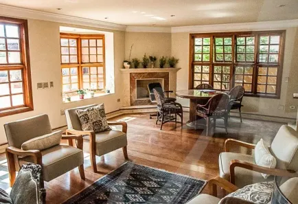 Sobrado com 5 Quartos à venda, 800m² no Jardim Leonor, São Paulo