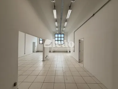Sala Comercial para alugar, 35m² no Santa Cruz, Valinhos