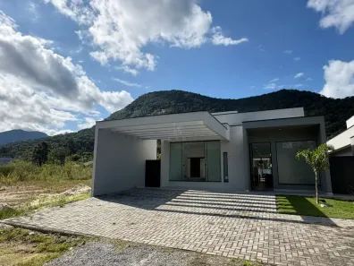 Casa com 3 Quartos à venda, 225m² no Mar Verde II, Caraguatatuba
