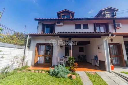 Casa de Condomínio com 3 Quartos à venda, 130m² no Cavalhada, Porto Alegre