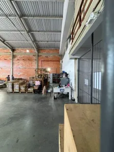 Prédio Comercial à venda, 1022m² no De Lazzer, Caxias do Sul