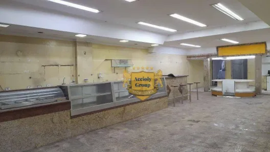 Ponto Comercial para alugar, 300m² no Santa Rosa, Niterói
