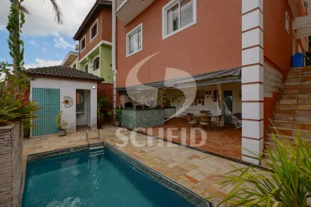 Sobrado com 4 Quartos à venda, 240m² no Interlagos, São Paulo