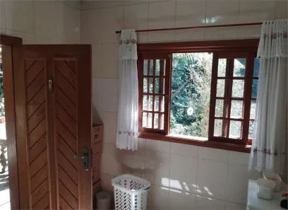 Casa de Condomínio com 4 Quartos à venda, 295m² no Capuava, Embu das Artes
