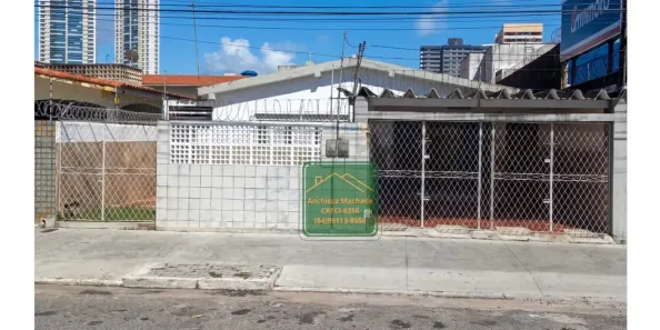 Casa com 6 Quartos à venda, 277m² no Lagoa Nova, Natal