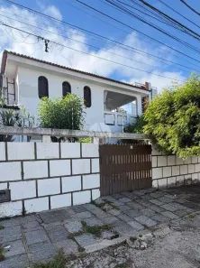 Casa com 4 Quartos à venda, 248m² no Barro Vermelho, Natal