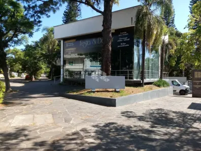 Prédio Comercial à venda, 700m² no Passo da Areia, Porto Alegre