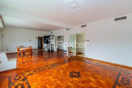 Casa com 4 Quartos à venda, 322m² no Medianeira, Porto Alegre