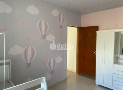 Casa com 4 Quartos à venda, 190m² no Lagoinha, Uberlândia