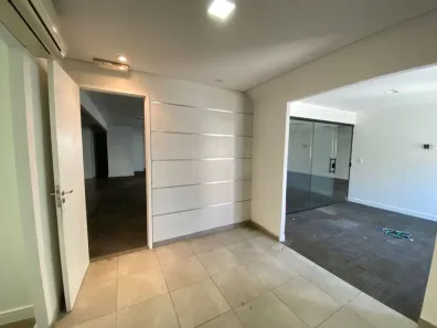Sala Comercial para alugar, 184m² no Vila Olímpia, São Paulo