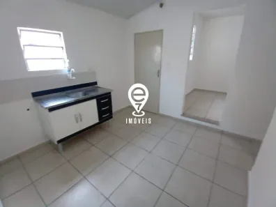 Casa com 1 Quarto para alugar, 60m² no Vila Gumercindo, São Paulo