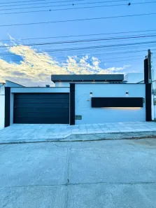 Casa com 3 Quartos à venda, 120m² no Candeias, Vitória da Conquista