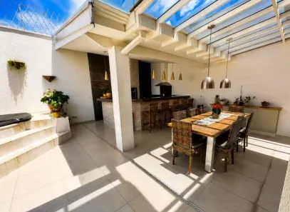 Sobrado com 3 Quartos à venda, 214m² no Chácara Morada Mediterrânea, Jundiaí