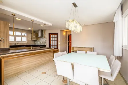 Casa com 4 Quartos à venda, 265m² no Mossunguê, Curitiba