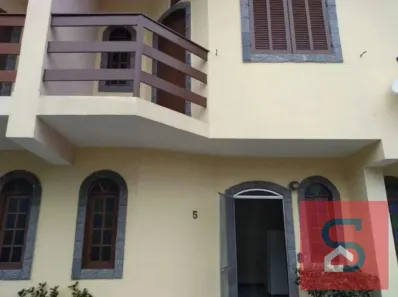 Casa de Condomínio com 2 Quartos à venda, 80m² no Ogiva, Cabo Frio