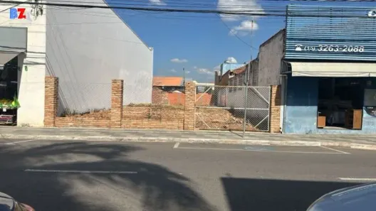 à venda, 1105m² no Centro, Boituva