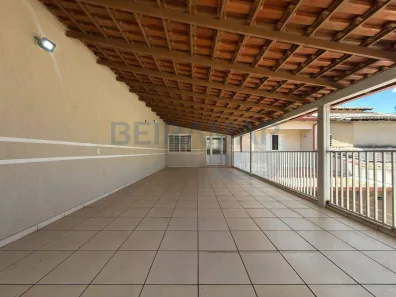 Casa com 3 Quartos para alugar, 80m² no Sobradinho, Brasília