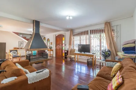Casa com 4 Quartos à venda, 300m² no Nonoai, Porto Alegre