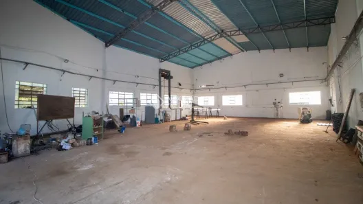 Galpão/Depósito/Armazém com 1 Quarto para alugar, 700m² no Dos Finco, São Bernardo do Campo