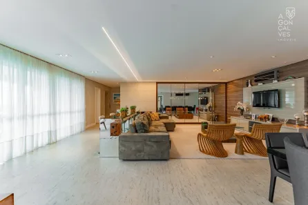 Apartamento com 3 Quartos à venda, 228m² no Mossunguê, Curitiba