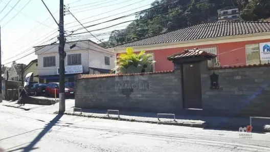 Casa com 2 Quartos para alugar, 170m² no Morin, Petrópolis