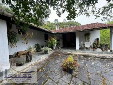 Fazenda/Sítio com 9 Quartos à venda, 200m² no , Paty do Alferes